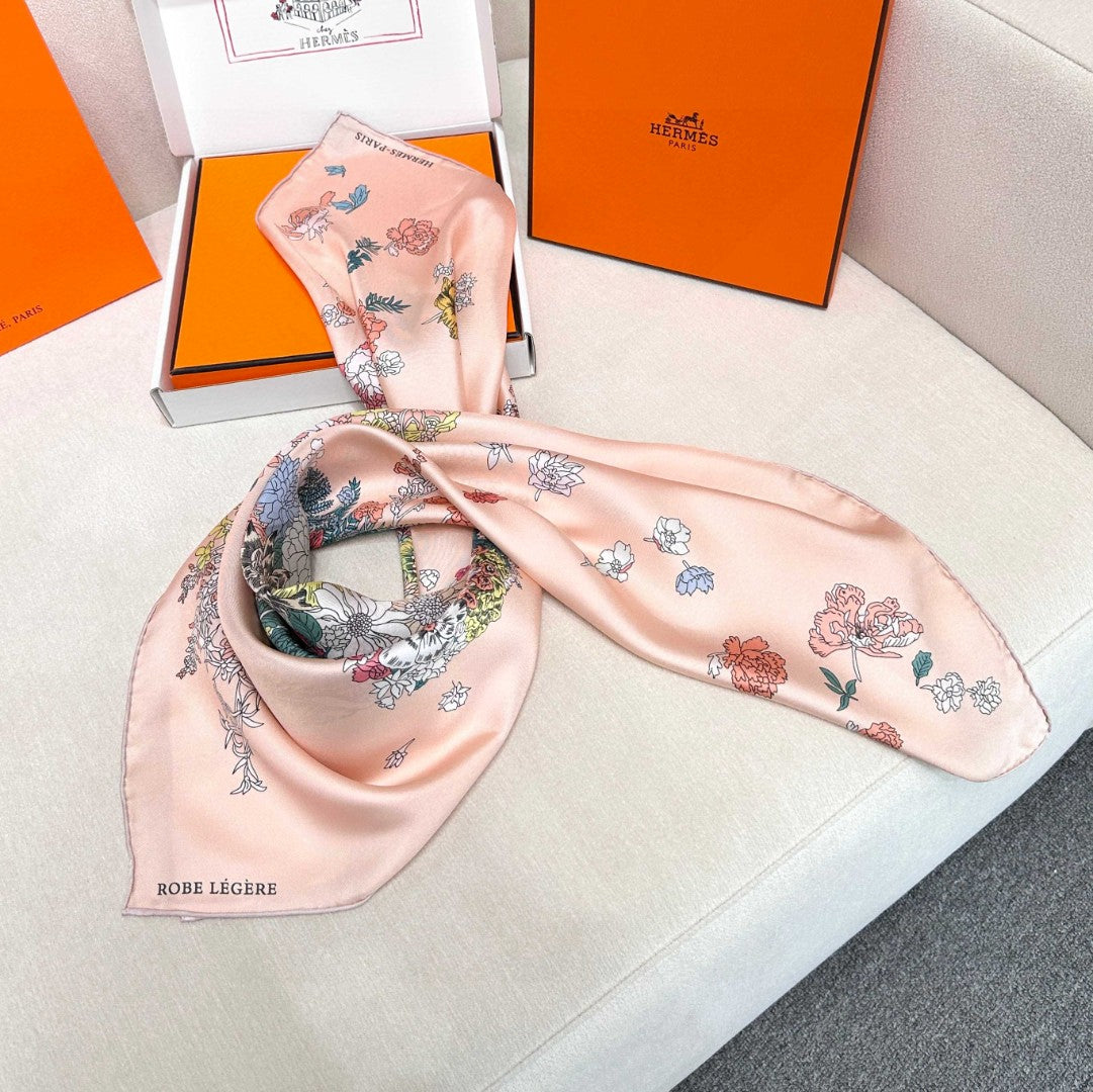 Hermes Style Lightness in Bloom Silk Scarf - Pink - Detail Image 5