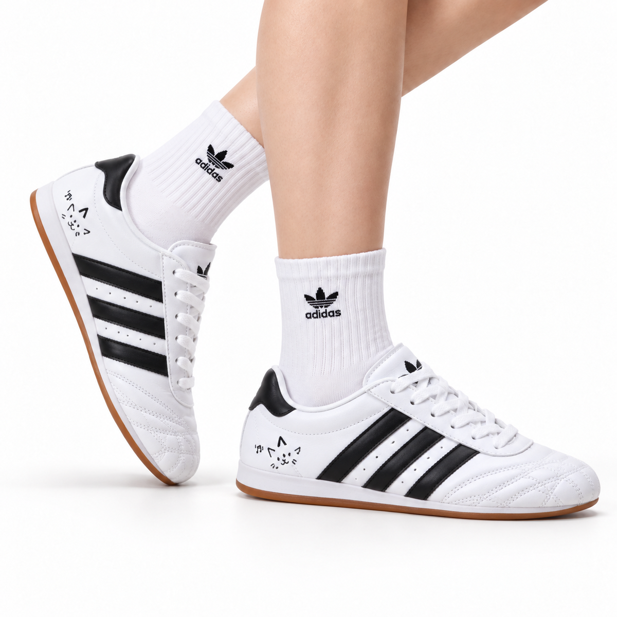 Classic Court Leather Sneakers