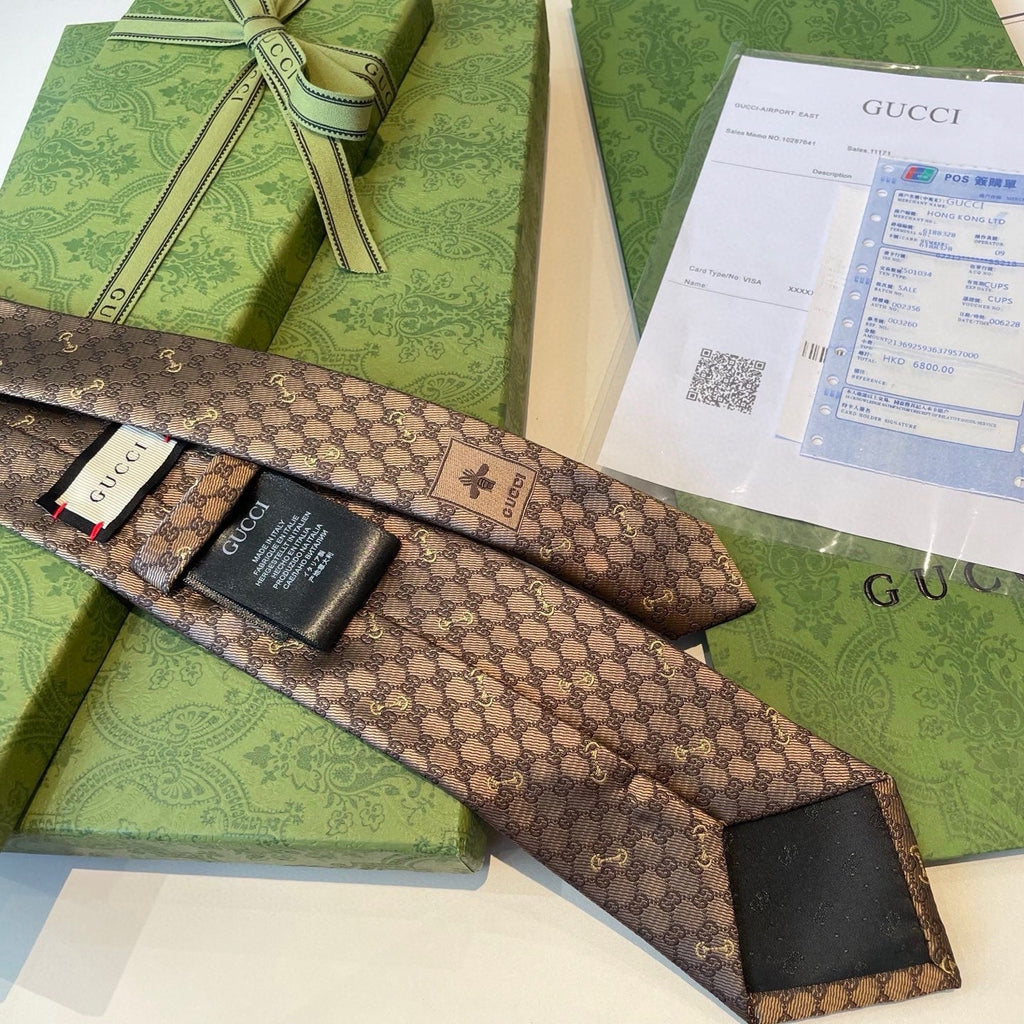 Gucci Style Men's GG Diamond Jacquard Silk Tie - Detail Image 6