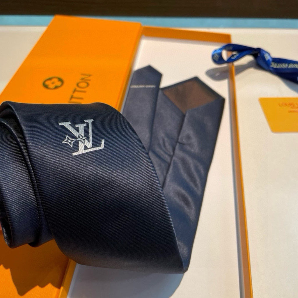 Louis Vuitton Style Men's Solid Silk Tie - Detail Image 6