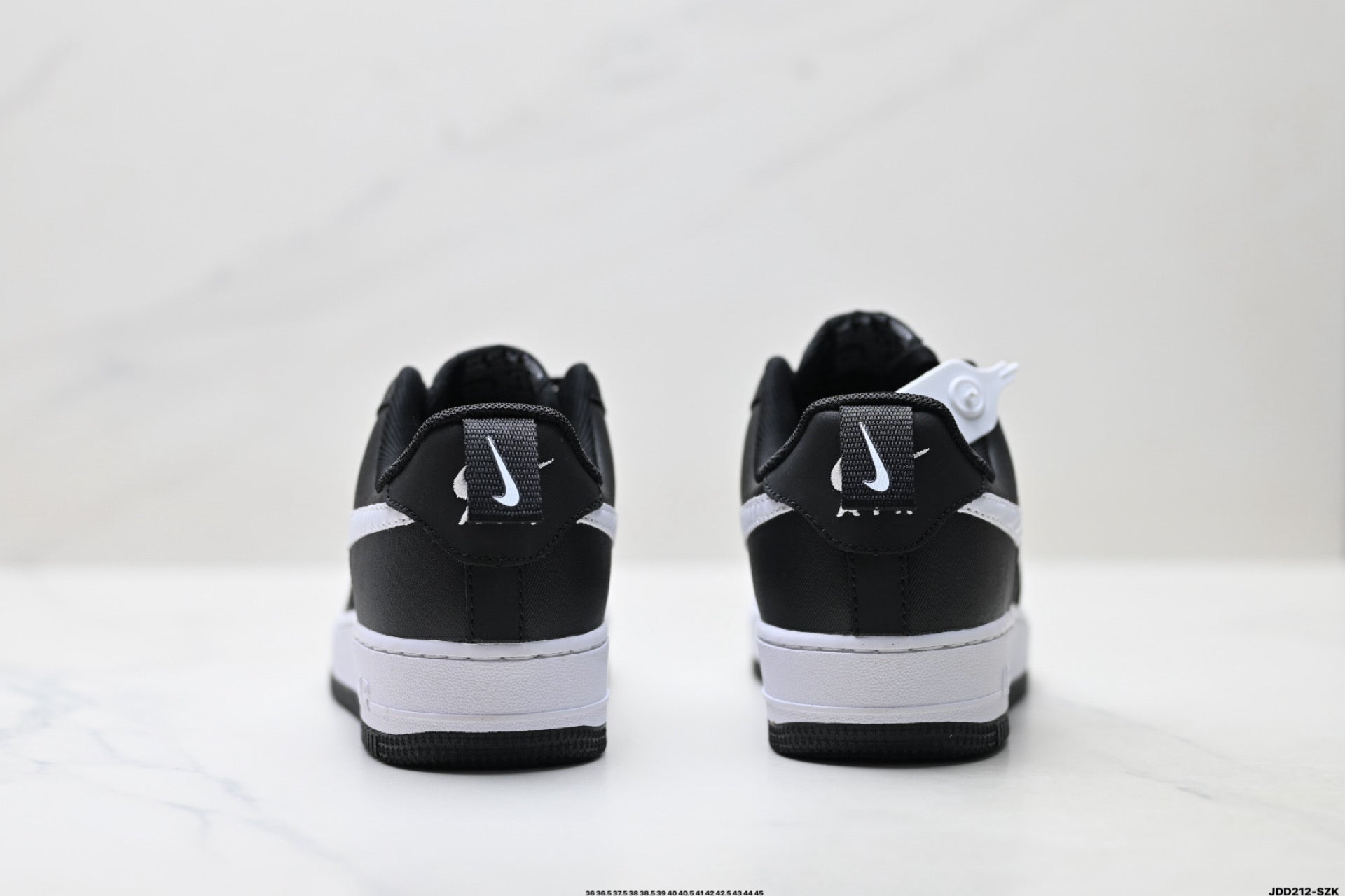 Nike Air Force 1 '07 LV8 Low-Top Sneakers – Black/White
