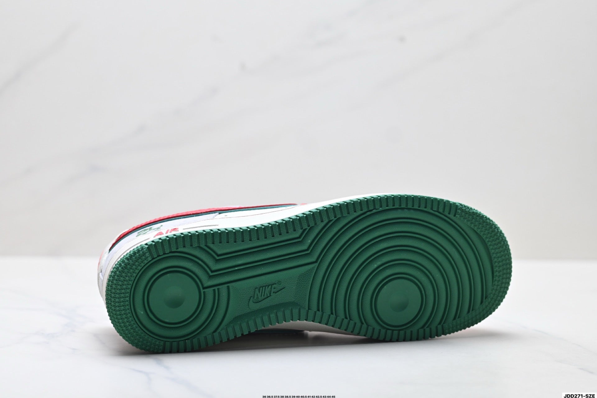 Nike Air Force 1 '07 LV8 Lunar New Year Low-Top Sneakers – Red/White/Green