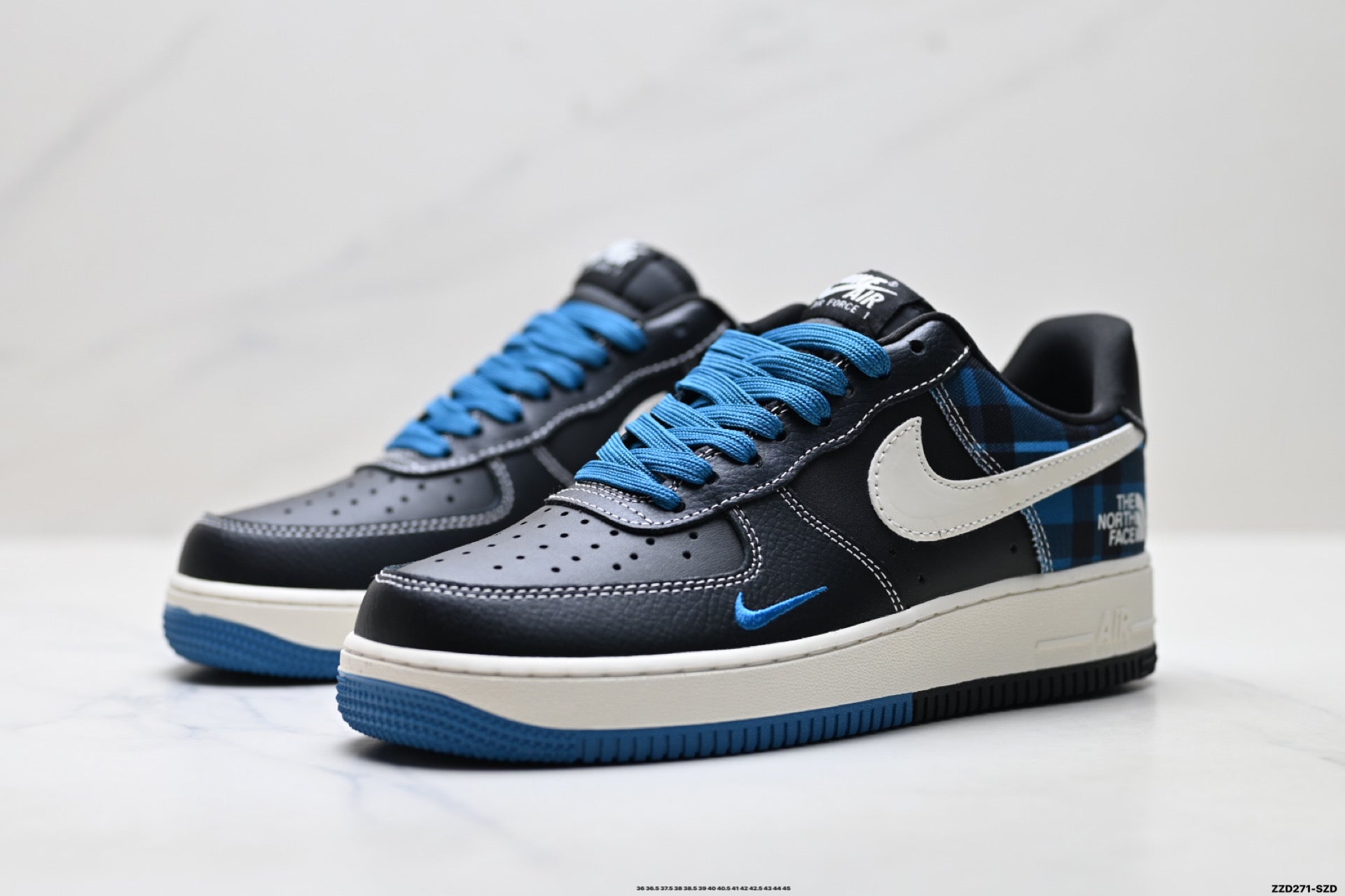 Nike Air Force 1 '07 LV8 Plaid Graphic Low-Top Sneakers – Black/Blue