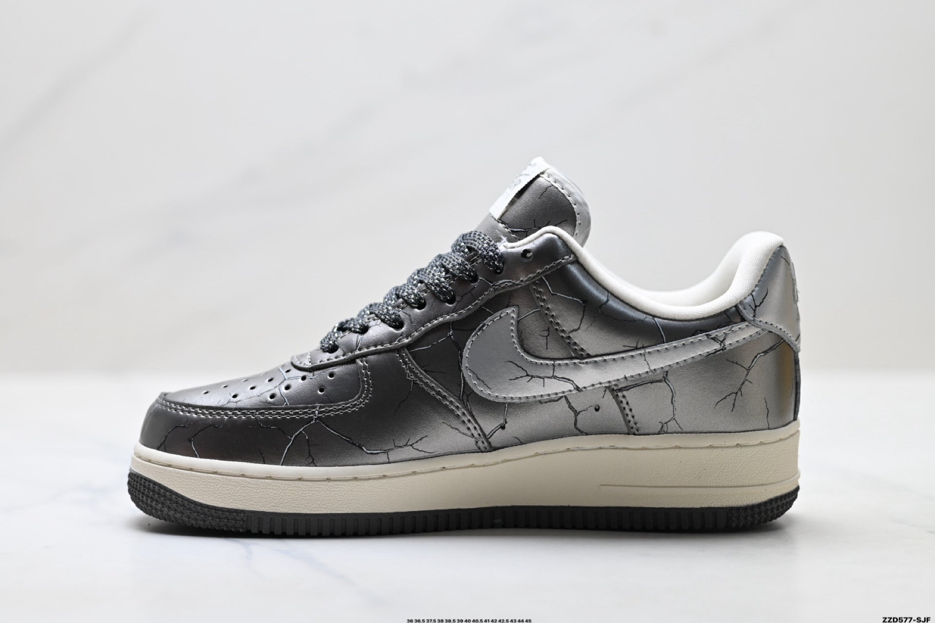 Nike Air Force 1 '07 LV8 Cracked Graphic Low-Top Sneakers – Metallic Grey