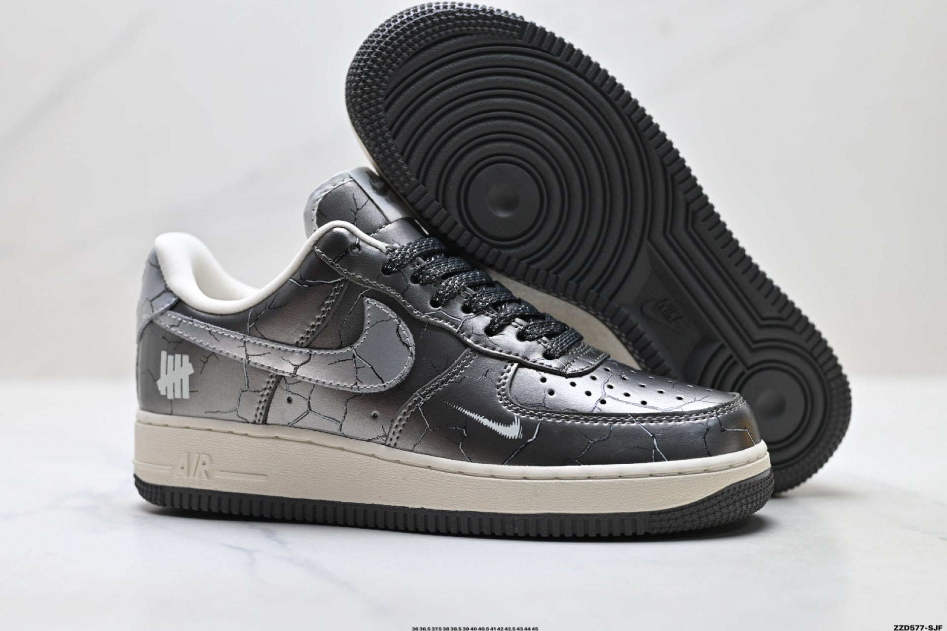 Nike Air Force 1 '07 LV8 Cracked Graphic Low-Top Sneakers – Metallic Grey