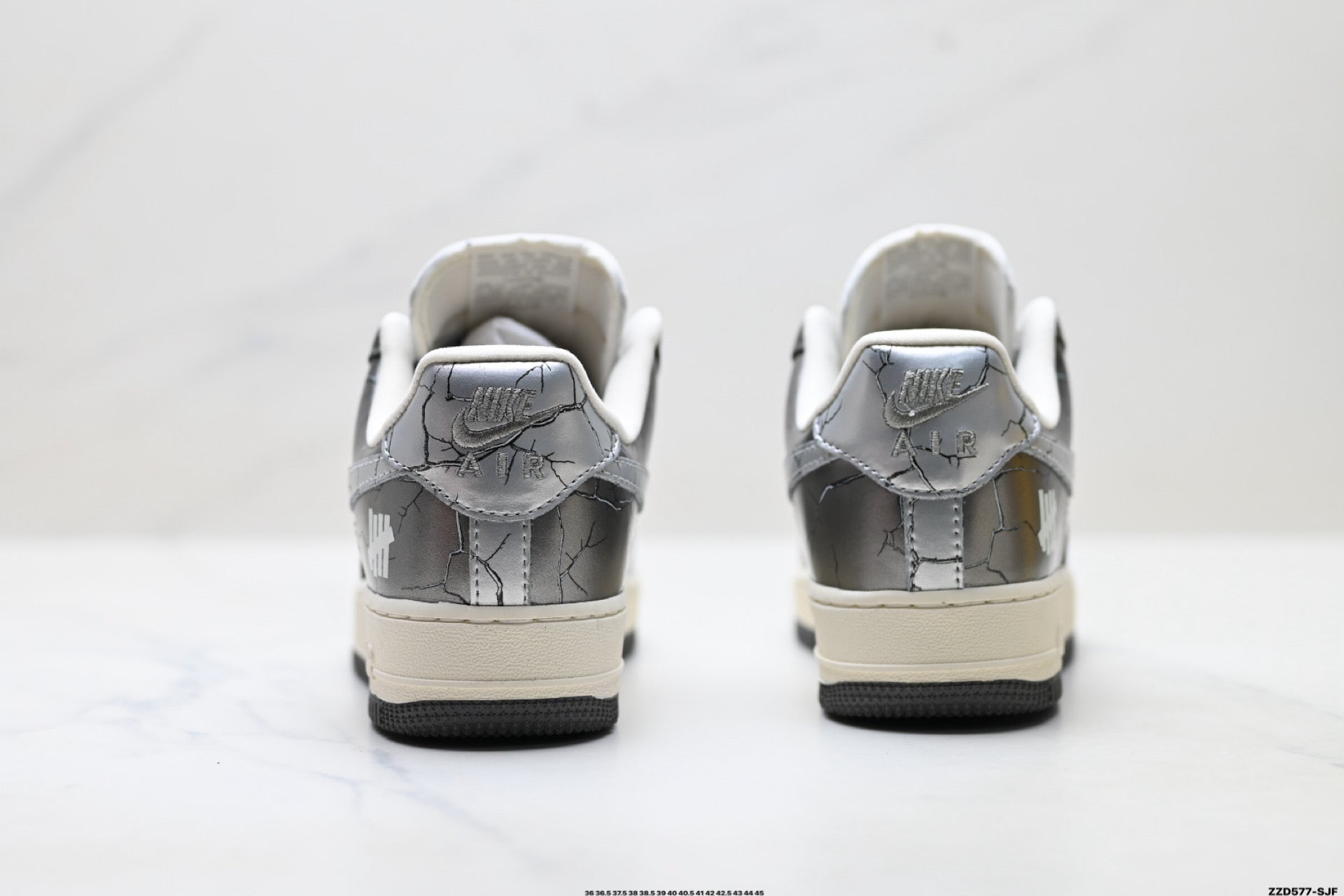 Nike Air Force 1 '07 LV8 Cracked Graphic Low-Top Sneakers – Metallic Grey