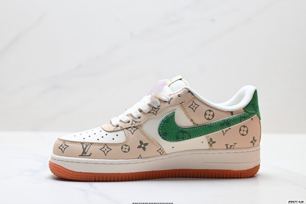 Nike Air Force 1 '07 LV8 Monogram Graphic Low-Top Sneakers – Beige/Green