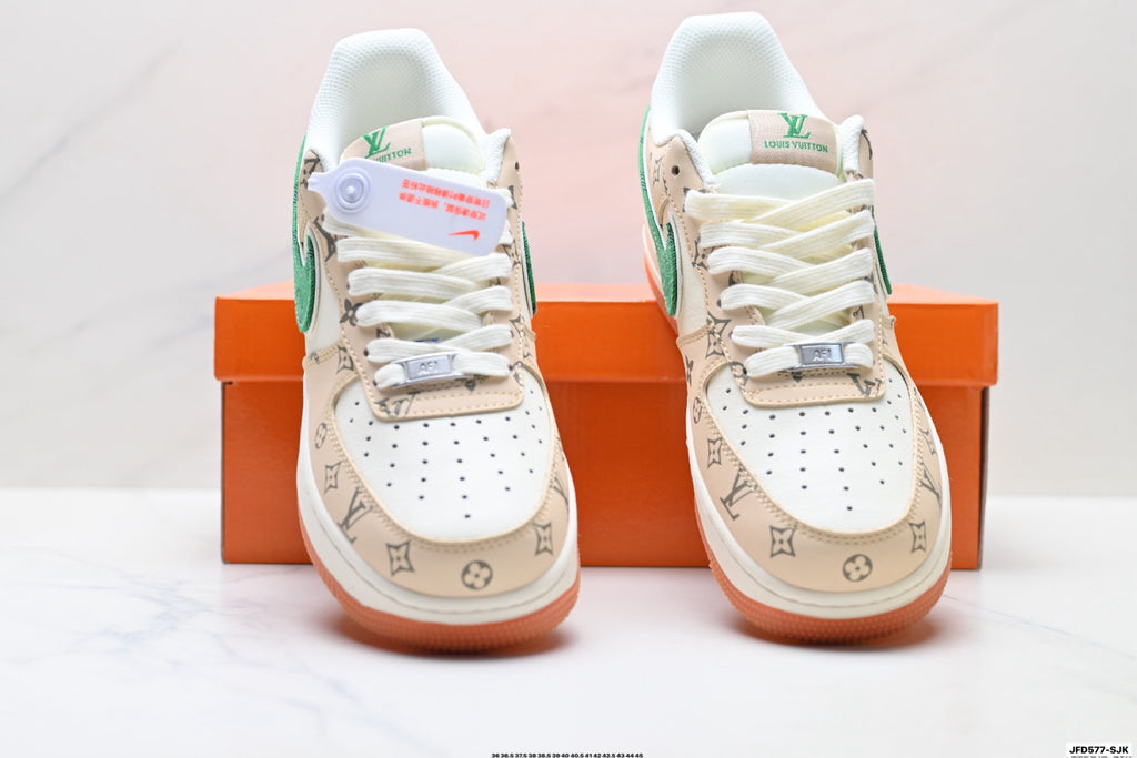 Nike Air Force 1 '07 LV8 Monogram Graphic Low-Top Sneakers – Beige/Green