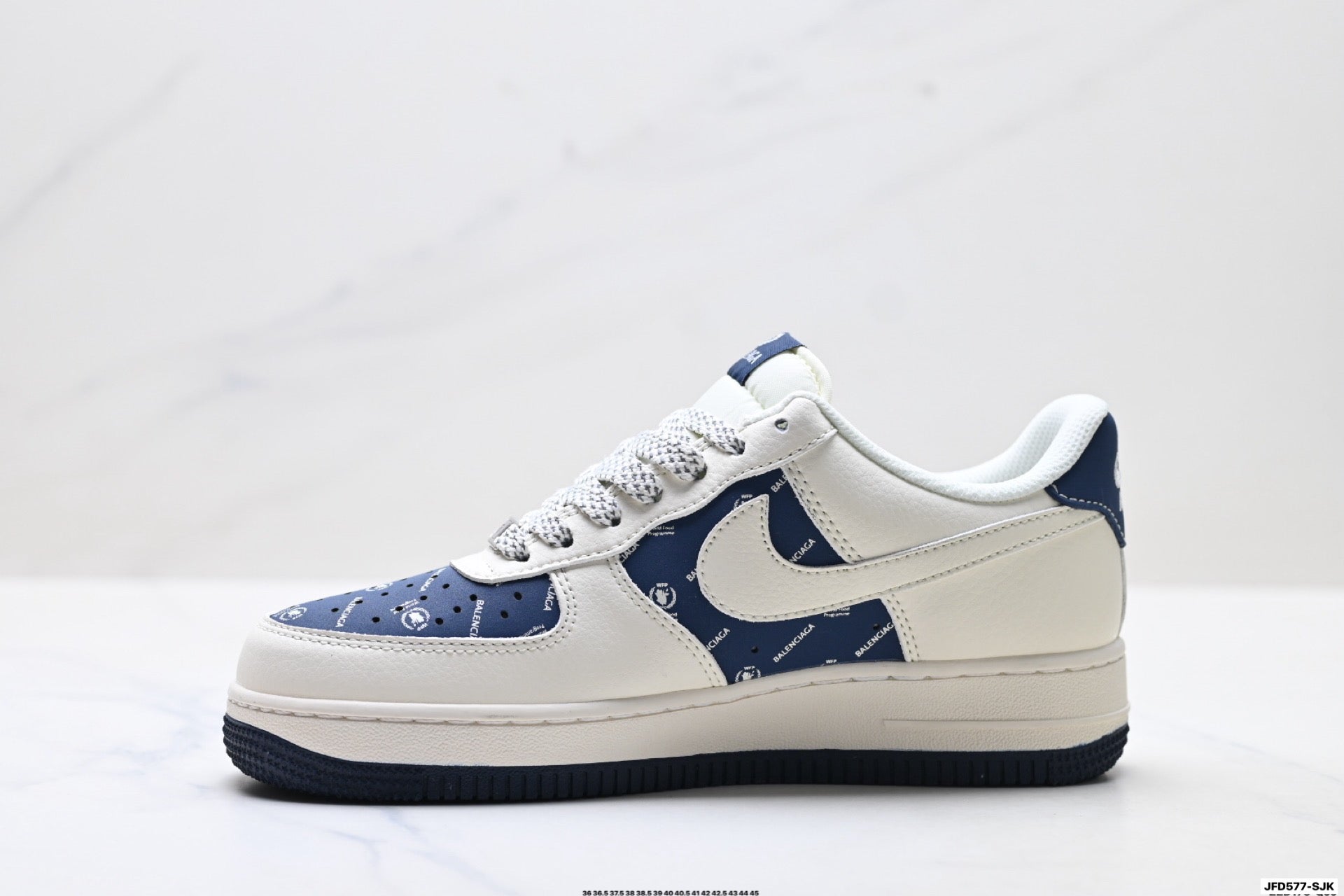 Nike Air Force 1 '07 LV8 Logo Graphic Low-Top Sneakers – White/Navy