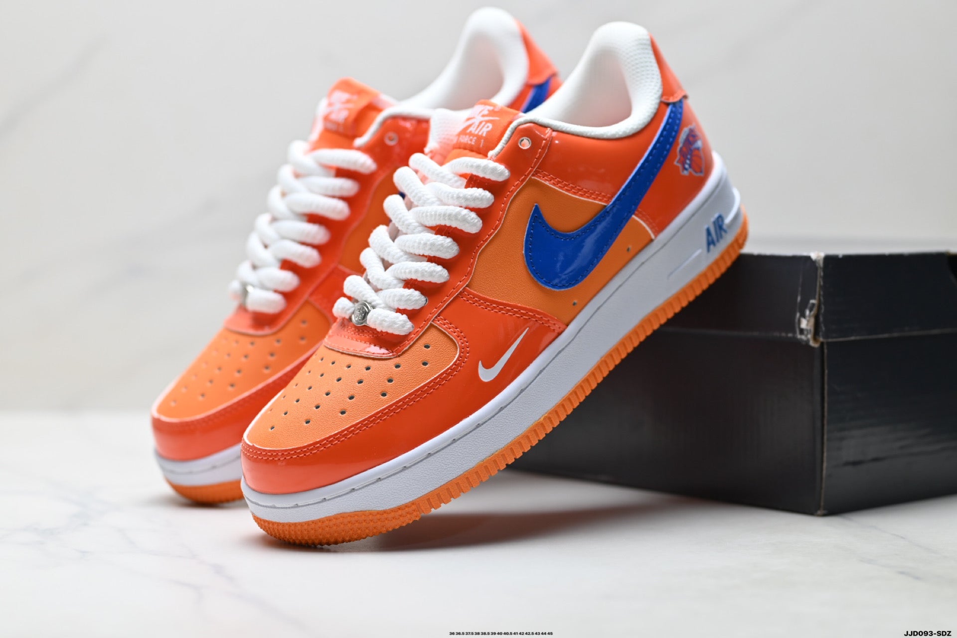 Nike Air Force 1 '07 LV8 Basketball Graphic Low-Top Sneakers – Orange/Blue