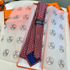 Hermes Style Men's Houndstooth Pattern Silk Tie - Detail Image 4
