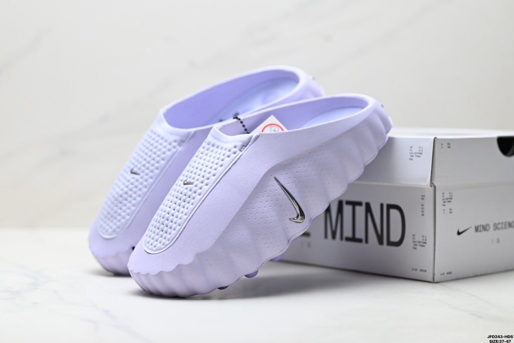 Comfortable and soft closed-toe slippers