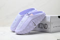 Comfortable and soft closed-toe slippers