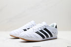 Classic Court Leather Sneakers