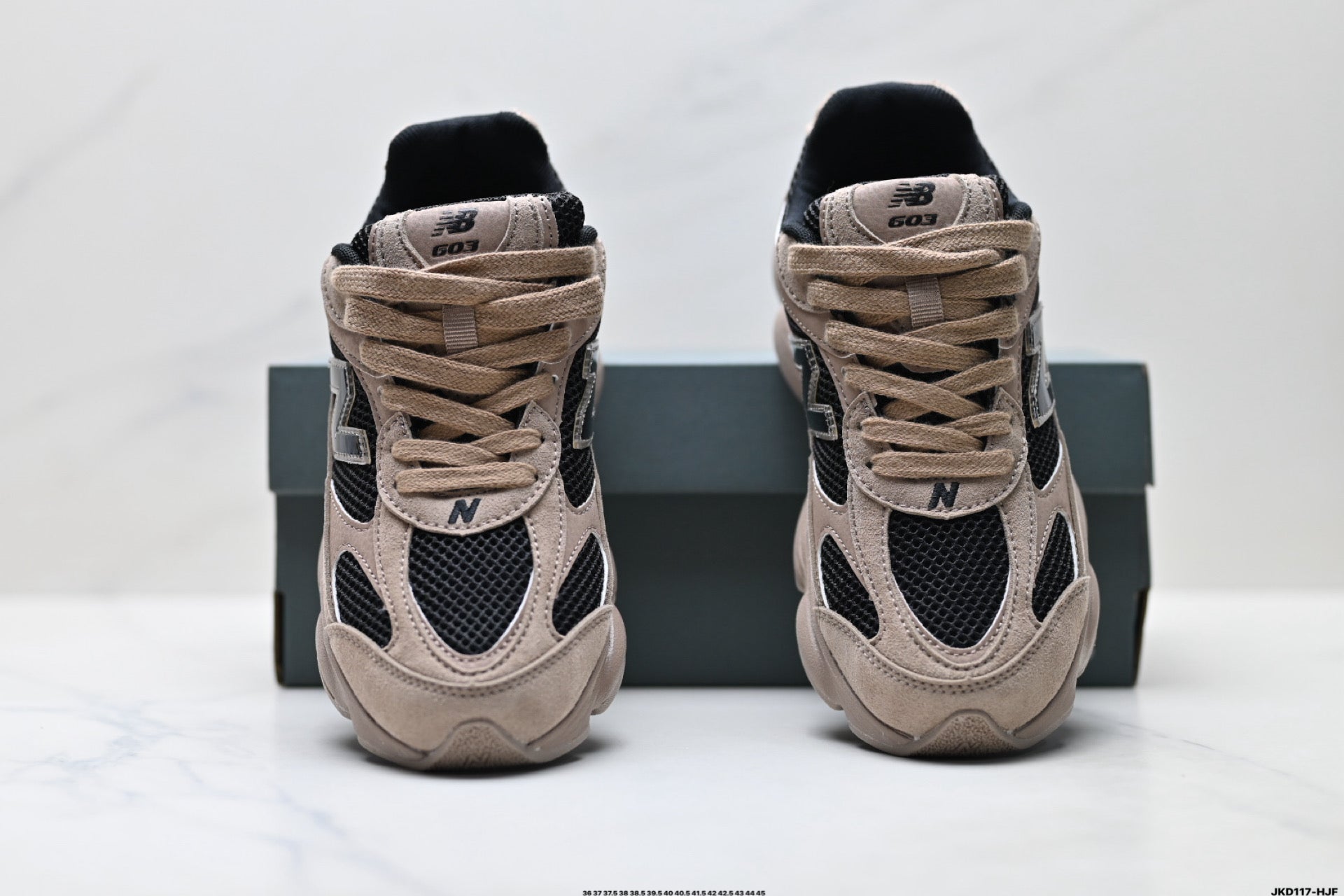 New Balance Retro Dad Sneakers - Beige