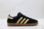 Adidas Classic Low Top Sneakers |