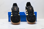 Adidas Classic Low Top Sneakers |
