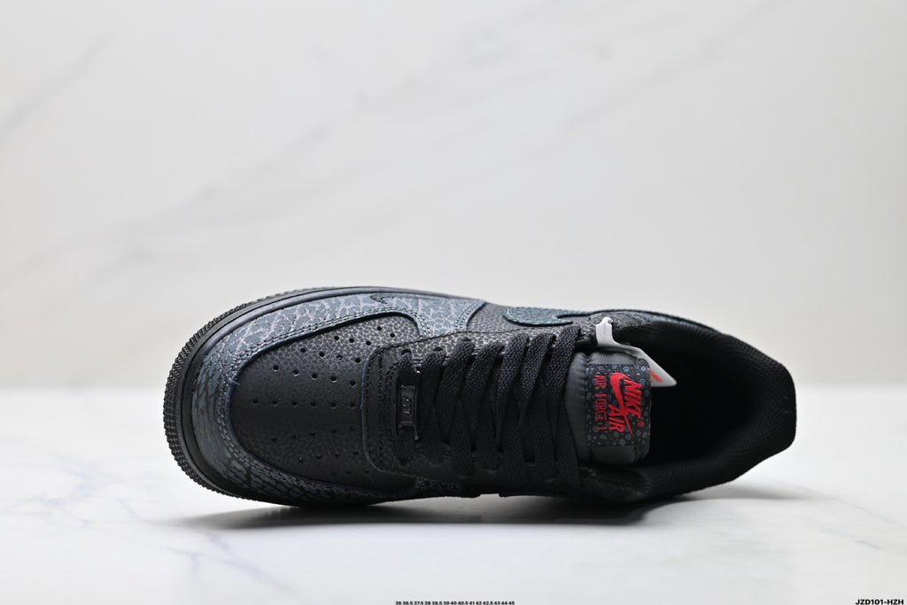 Nike Air Force 1 ’07 Black Sneakers