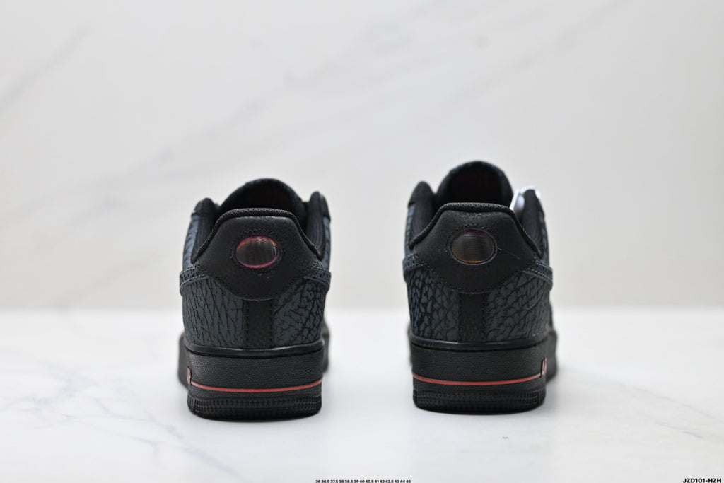 Nike Air Force 1 ’07 Black Sneakers