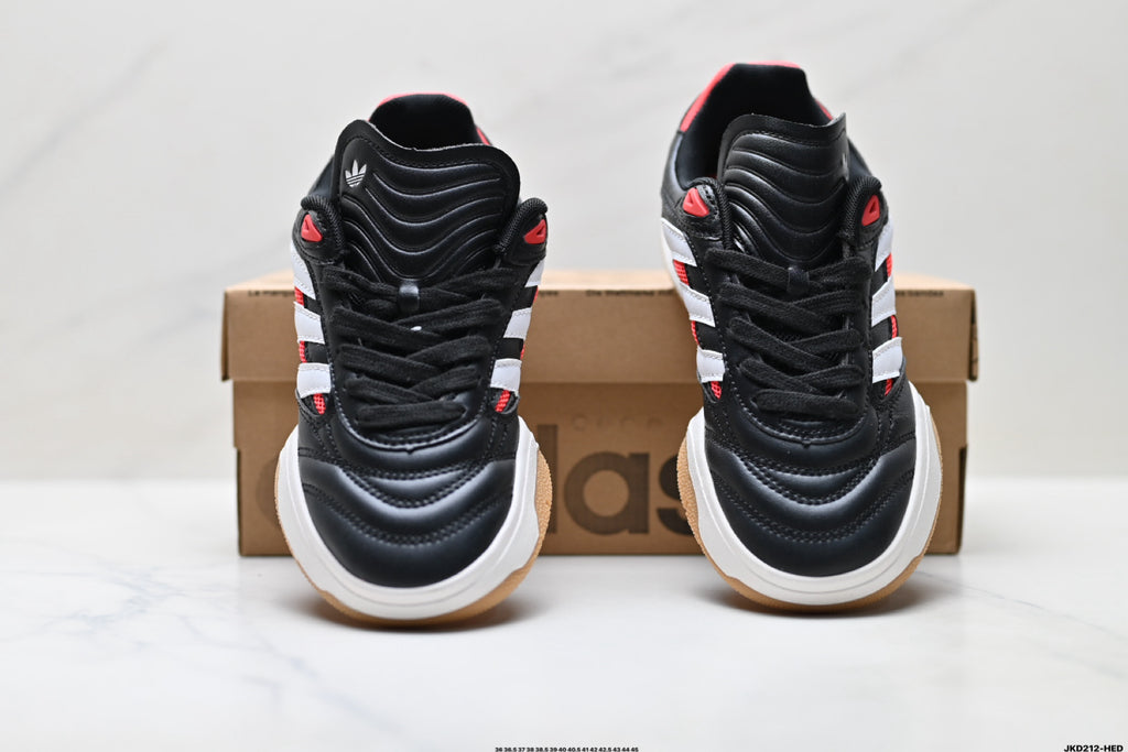 Adidas Predator Mundial Sneakers