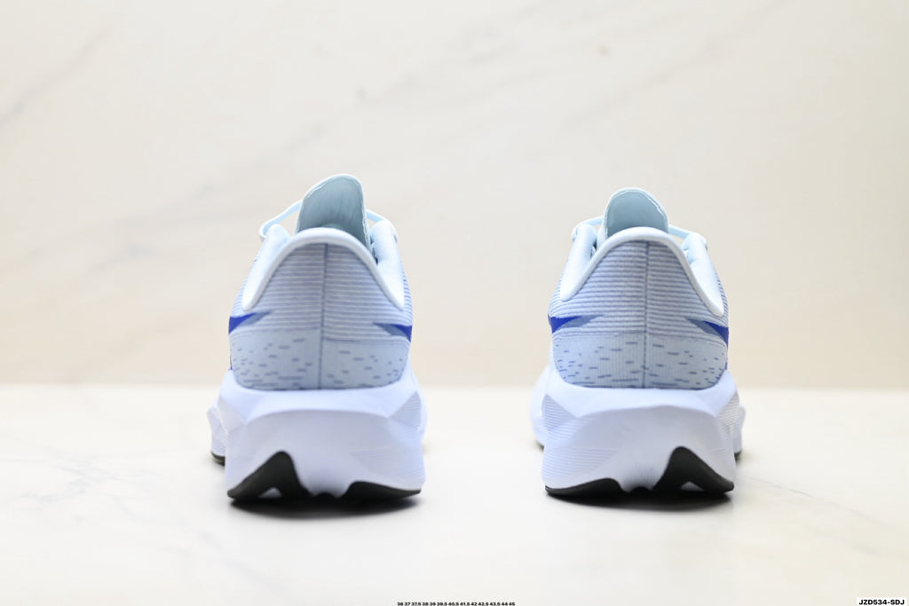 ASICS Novablast 6 Running Shoes