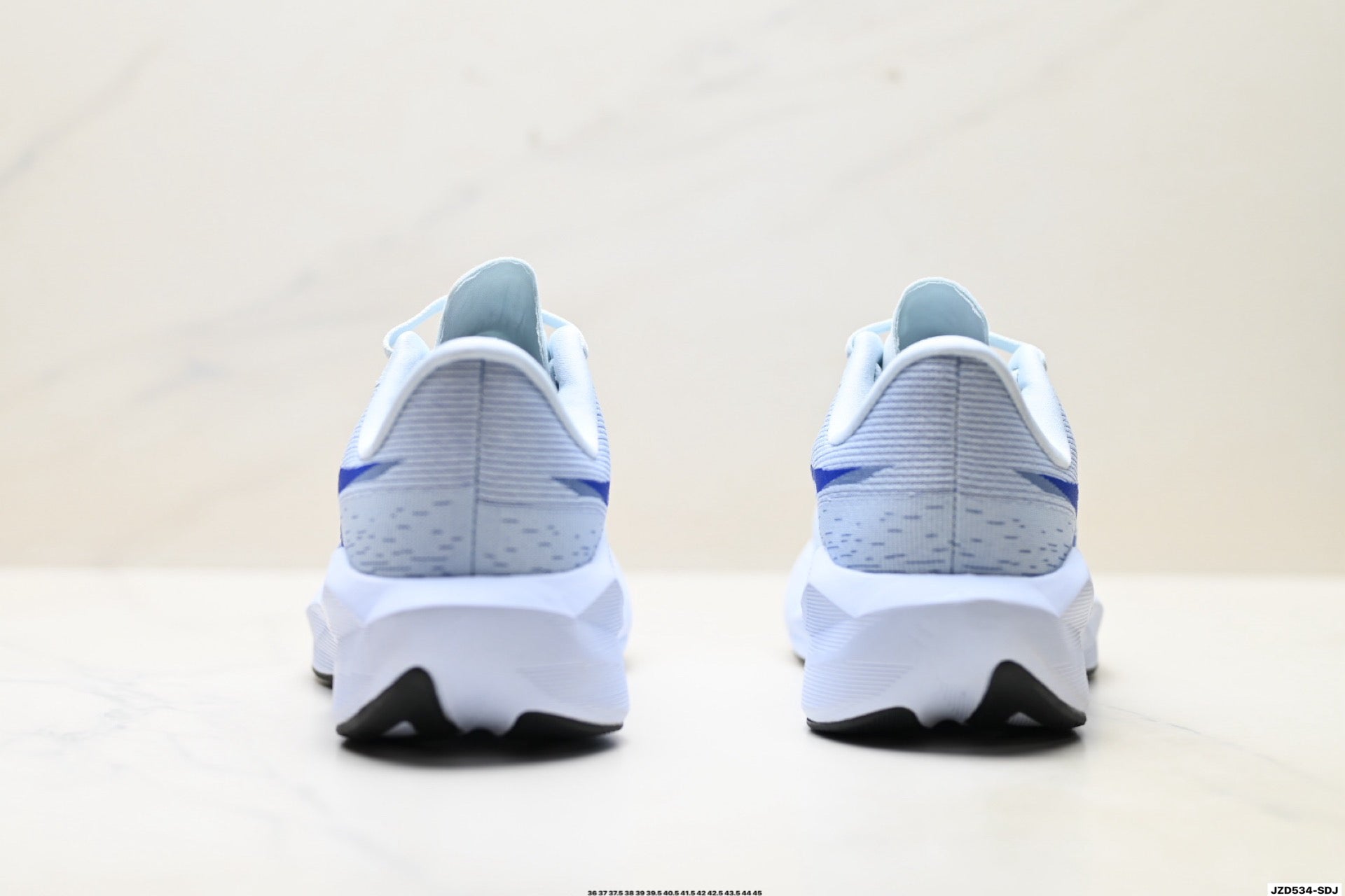 ASICS Novablast 6 Running Shoes
