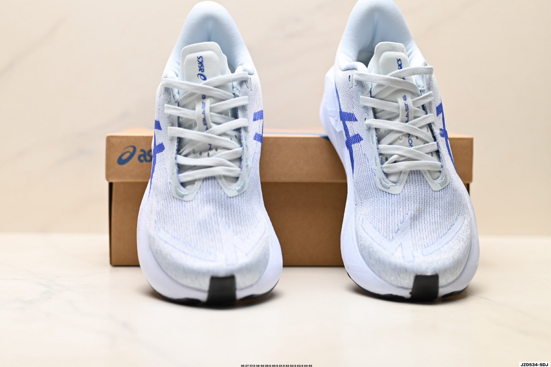 ASICS Novablast 6 Running Shoes