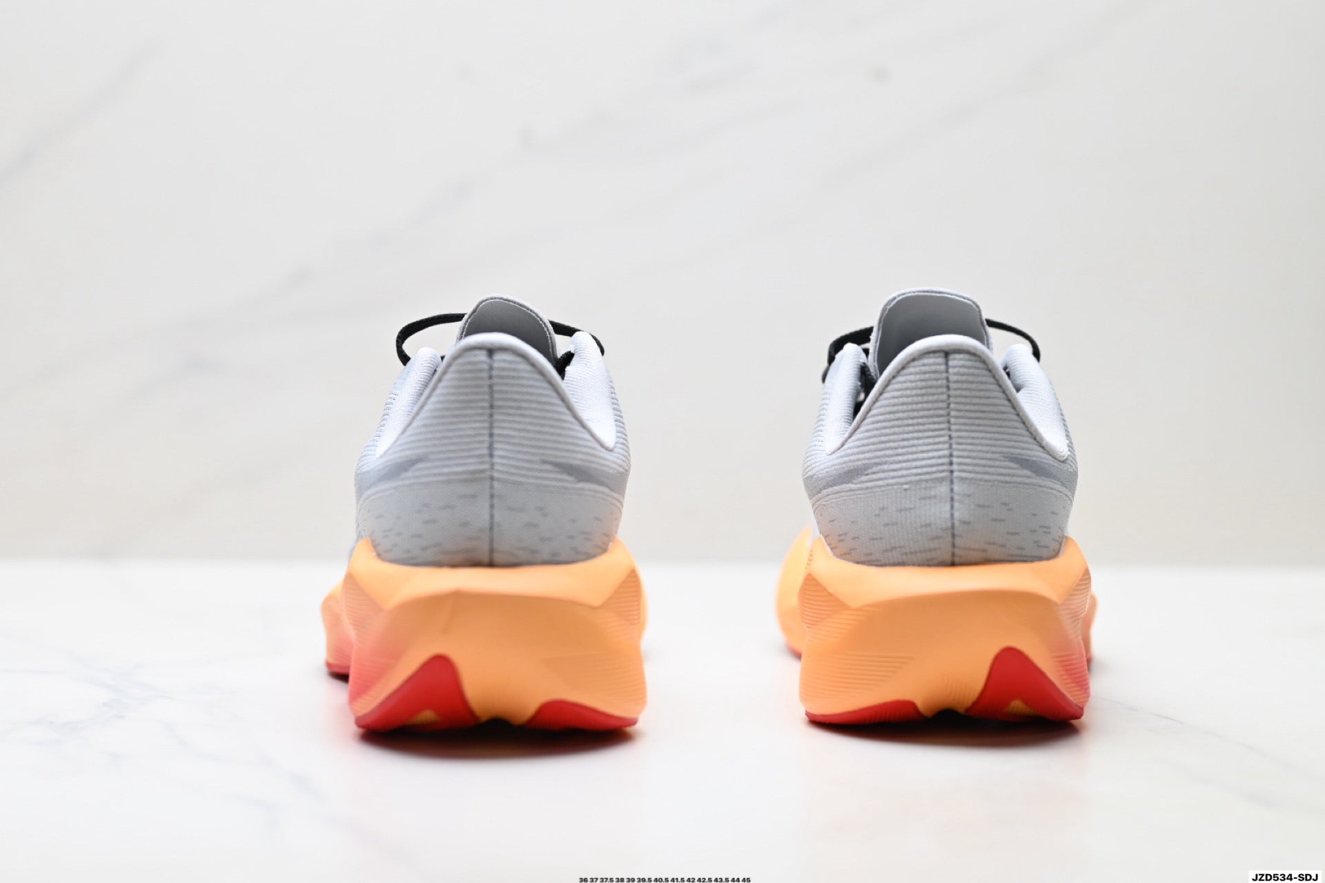 ASICS Novablast 6 Running Shoes