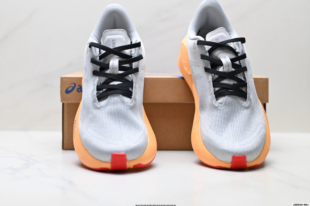 ASICS Novablast 6 Running Shoes