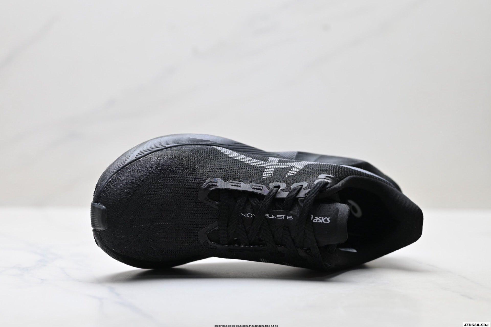 ASICS Novablast 6 Running Shoes