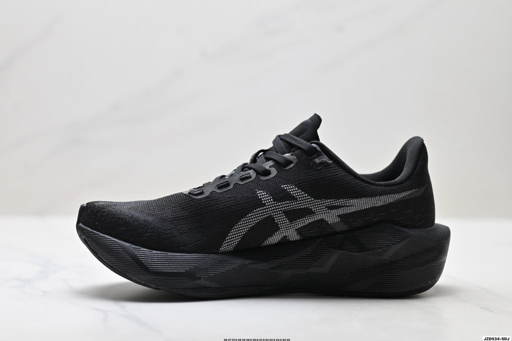 ASICS Novablast 6 Running Shoes