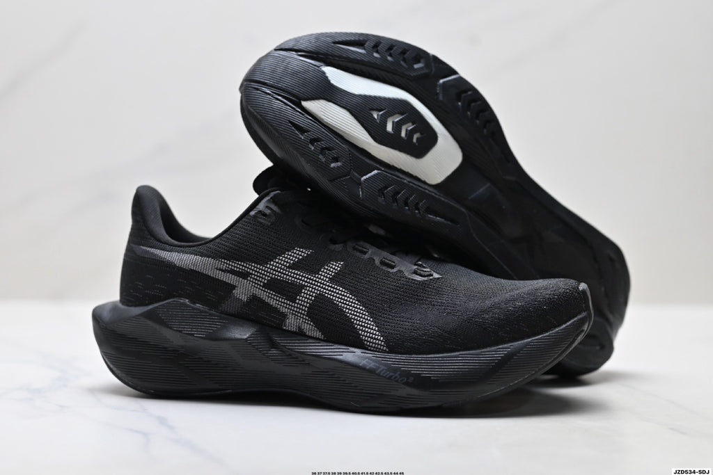 ASICS Novablast 6 Running Shoes