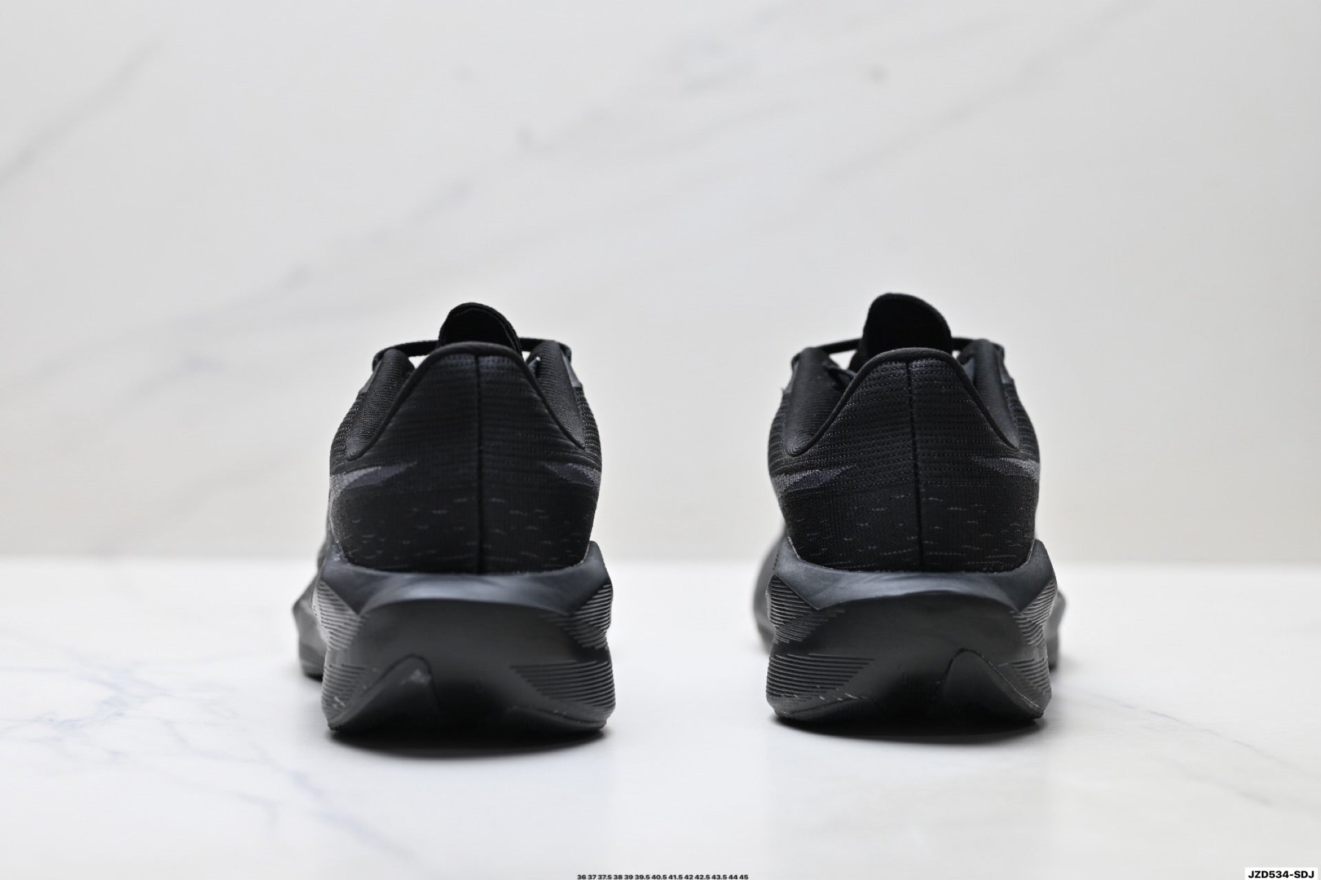 ASICS Novablast 6 Running Shoes