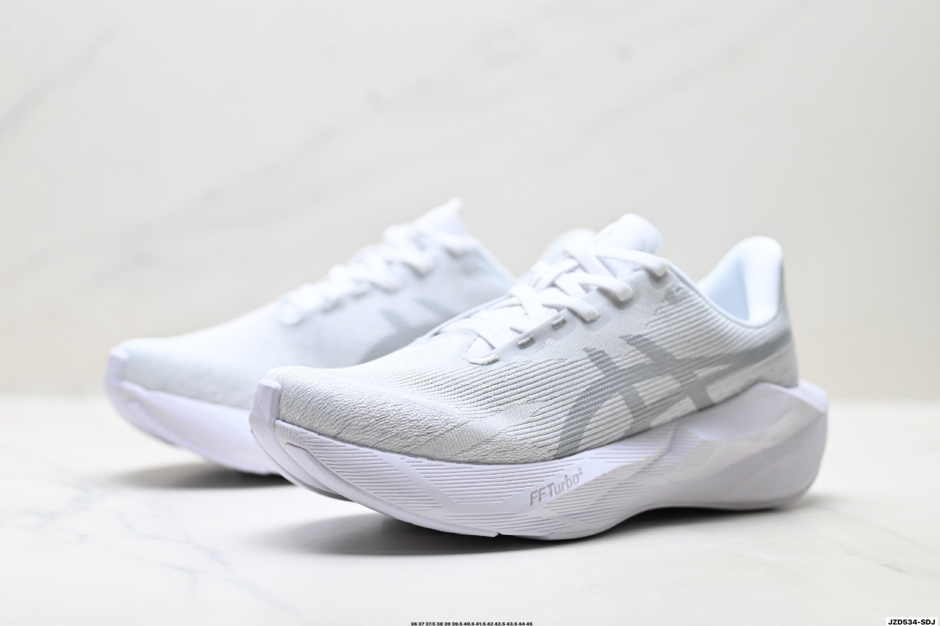ASICS Novablast 6 Running Shoes