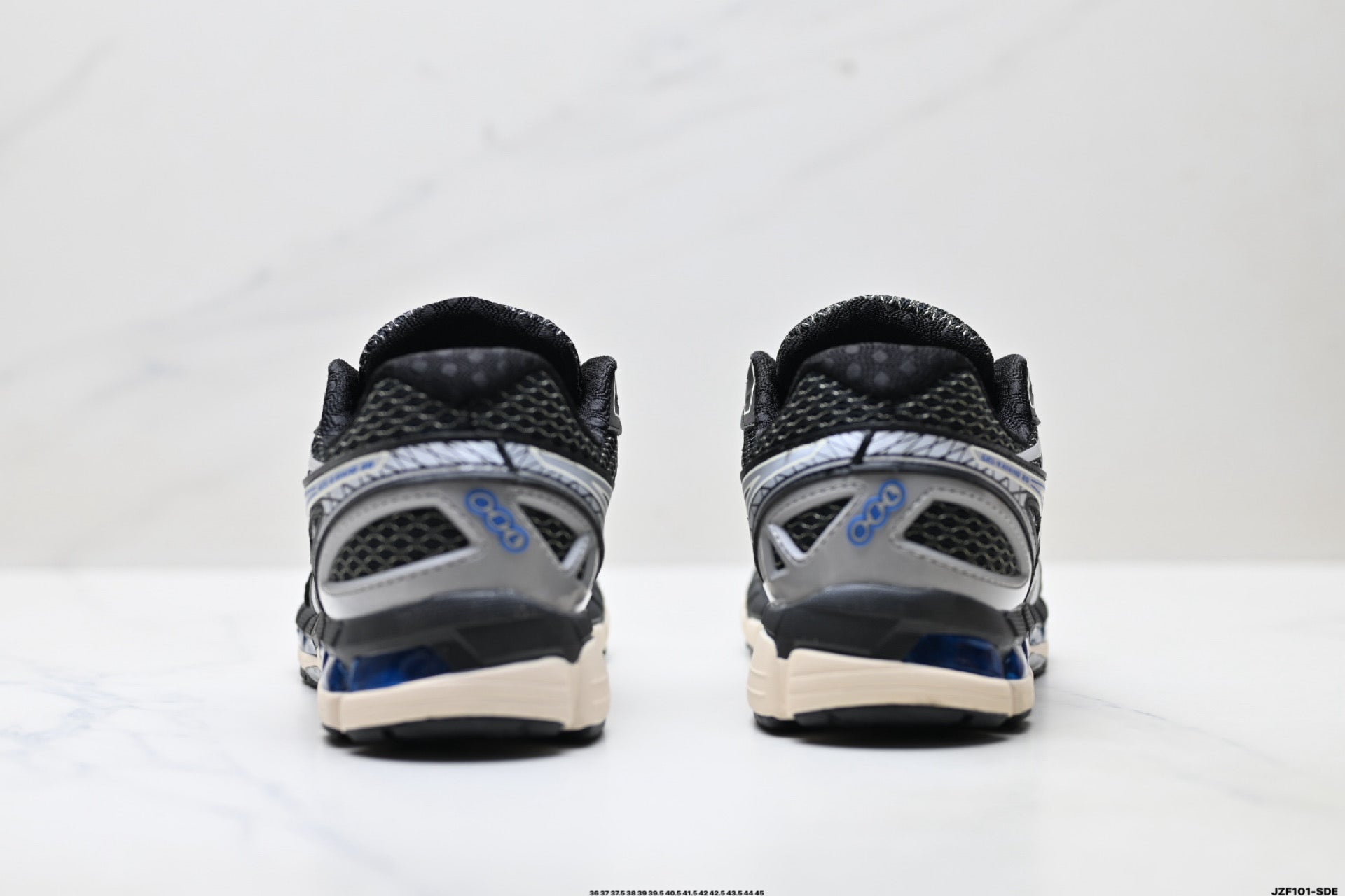 ASICS GEL-KAYANO 20 Running Shoes