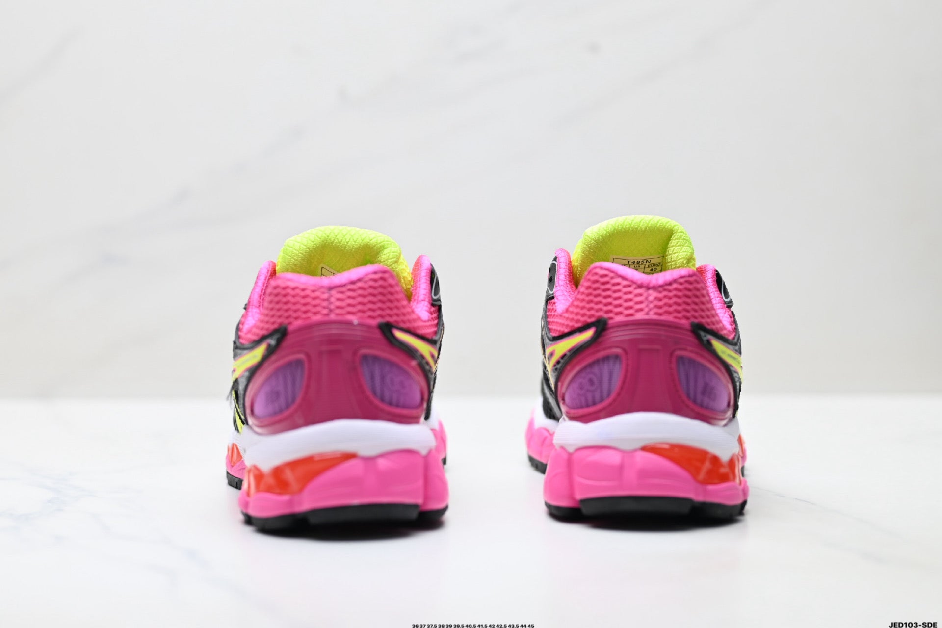 ASICS GEL-KAYANO 20 Running Shoes