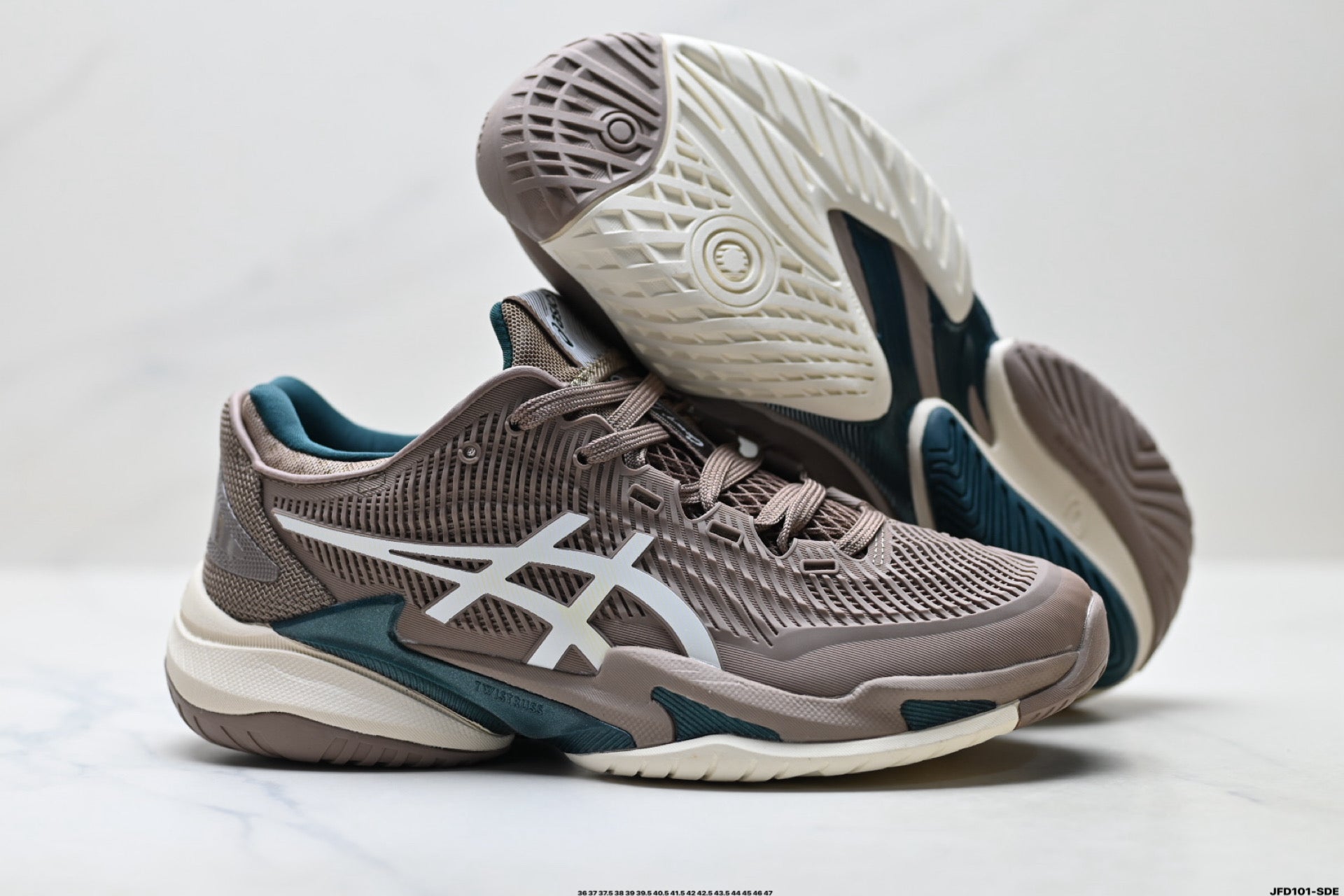 ASICS COURT FF 3 Tennis Shoes