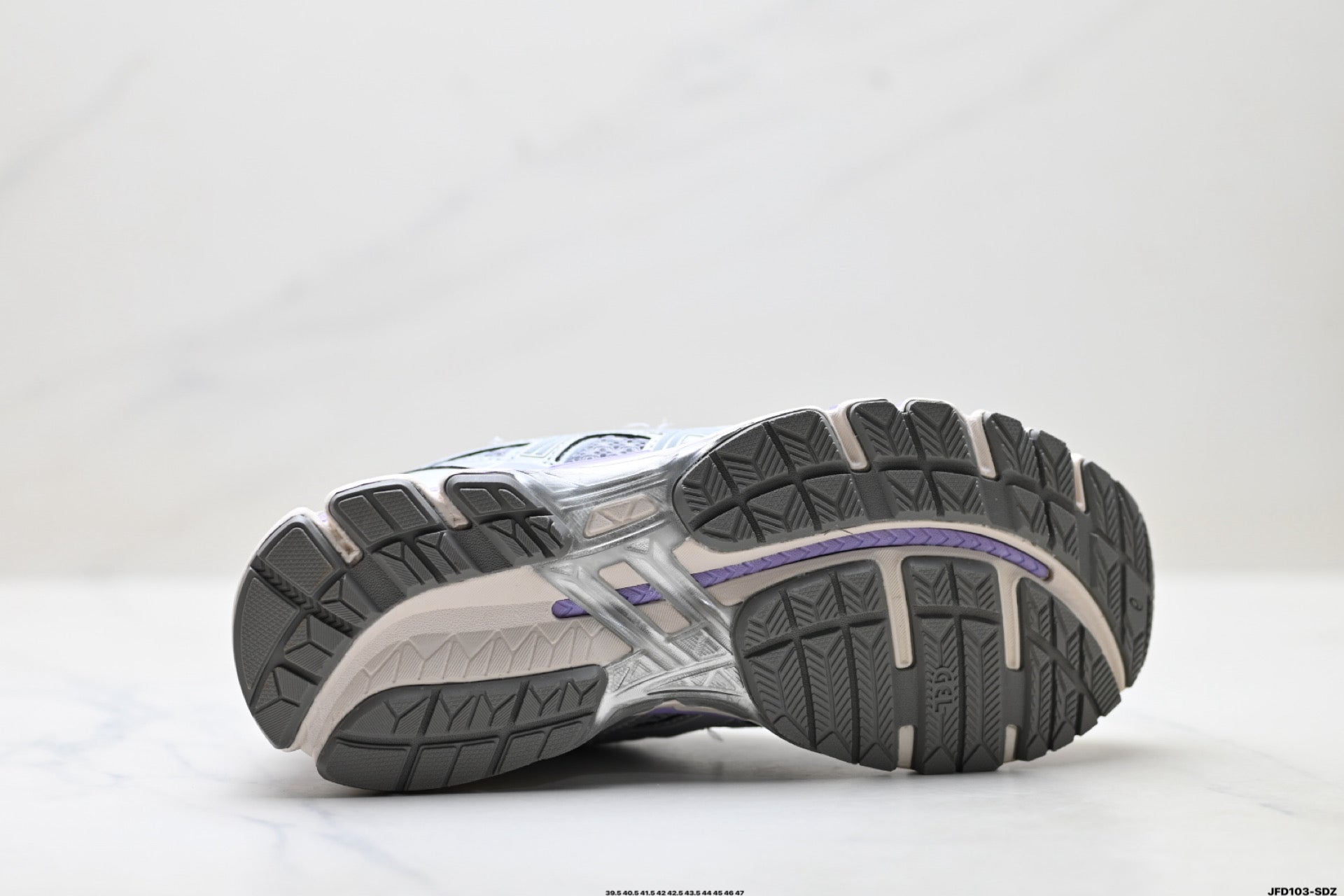 ASICS GEL-Kayano 20 Running Shoes