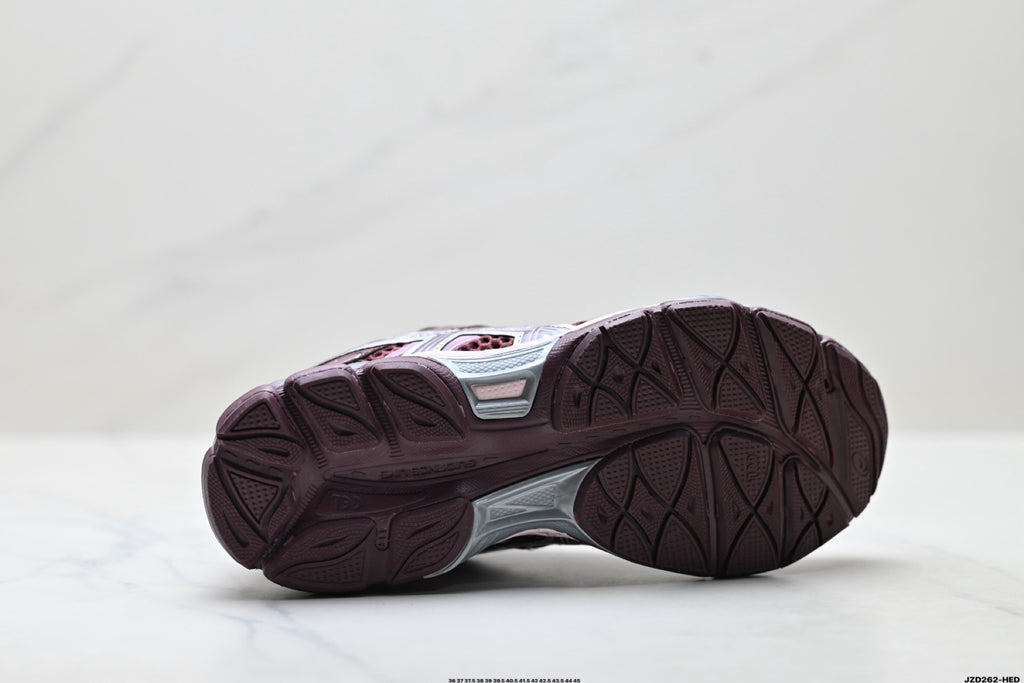 ASICS GEL-Cumulus 16 Running Shoes