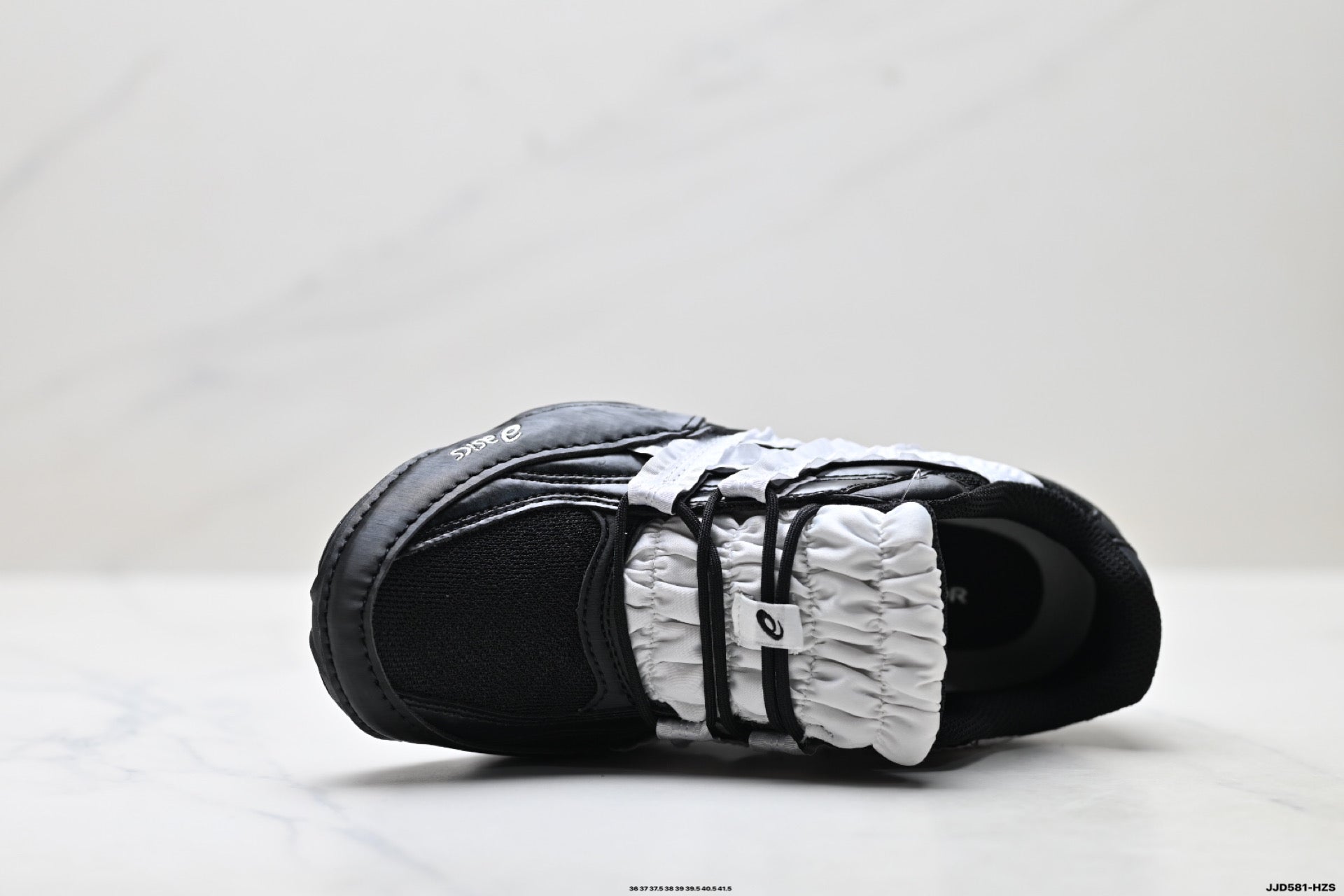 ASICS Hypersync Retro Lifestyle Sneakers