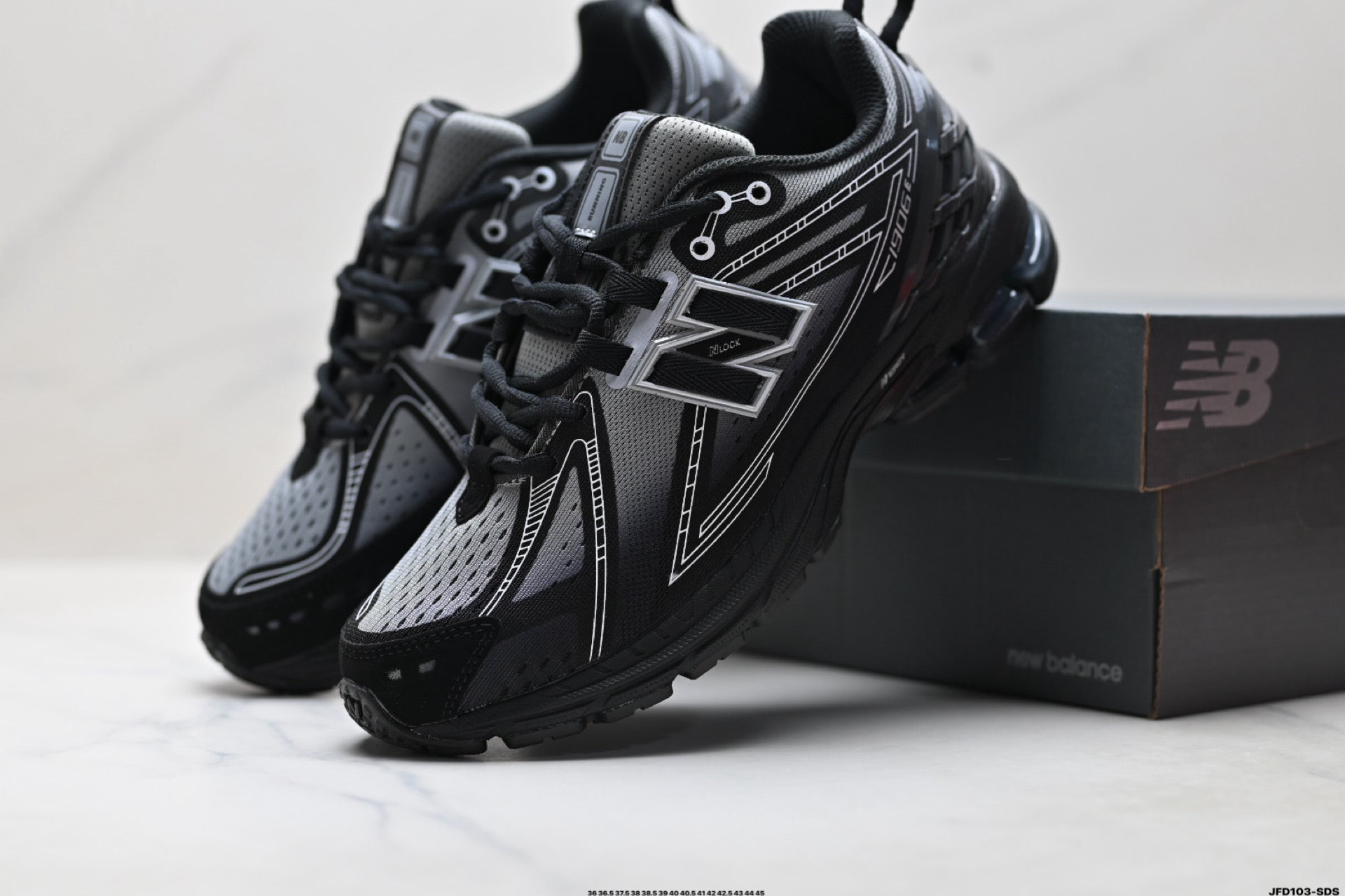 New Balance 1906 Retro Lifestyle Sneakers