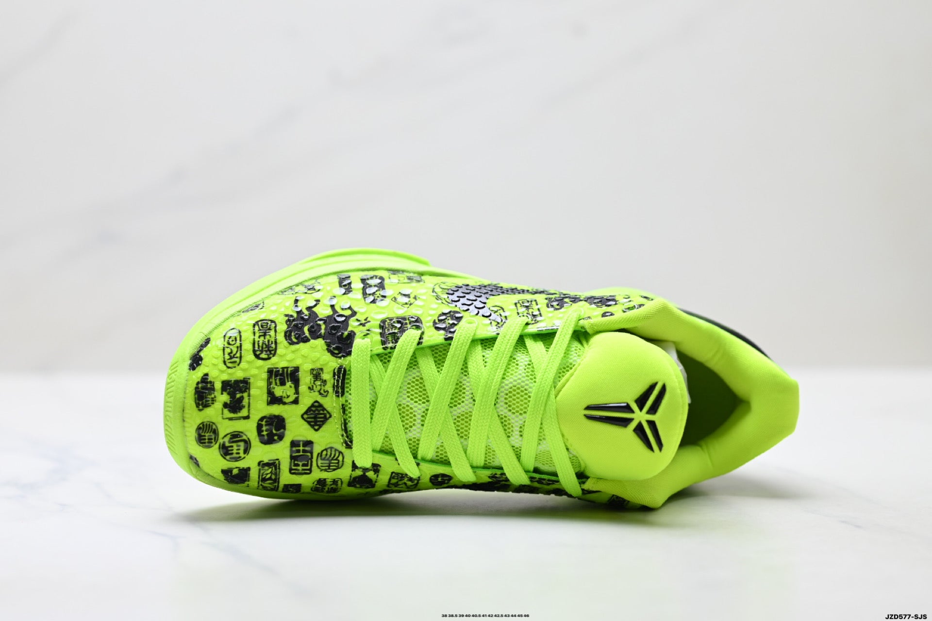 Nike Zoom Kobe VIII Low Retro Basketball Sneaker（副本）