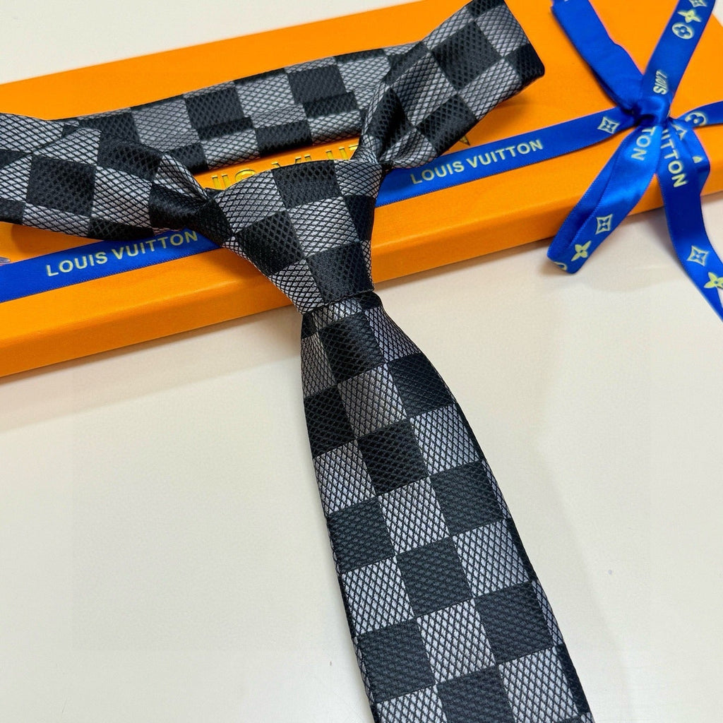 Louis Vuitton Style Men's Damier Check Silk Tie - Detail Image 5