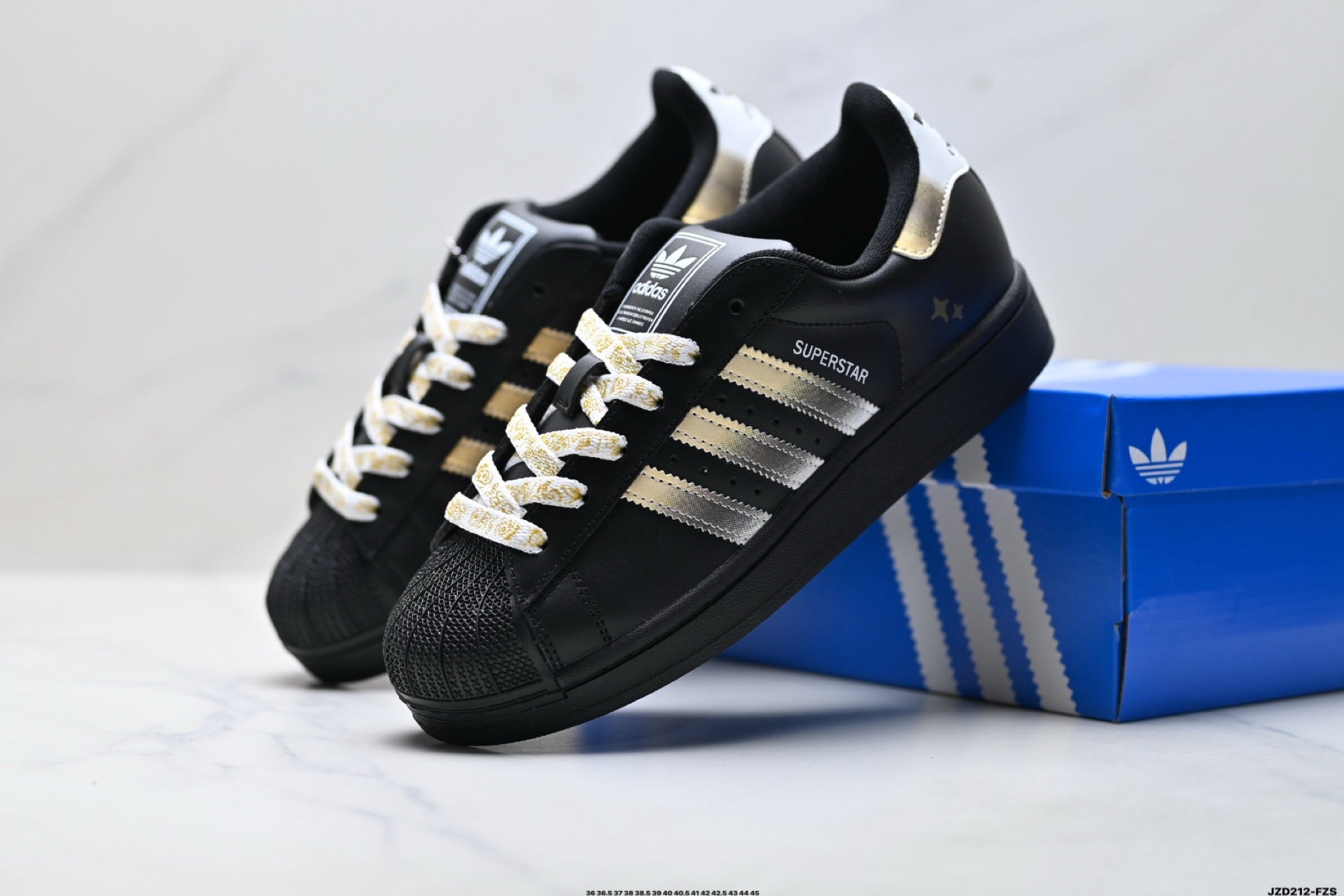 Adidas K81801450 Unisex Shell-Toe Sneakers - Black/White