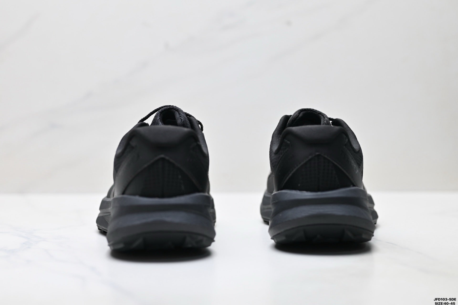 Adidas K81801650 Men's Running Shoes - Black/Grey - image 23