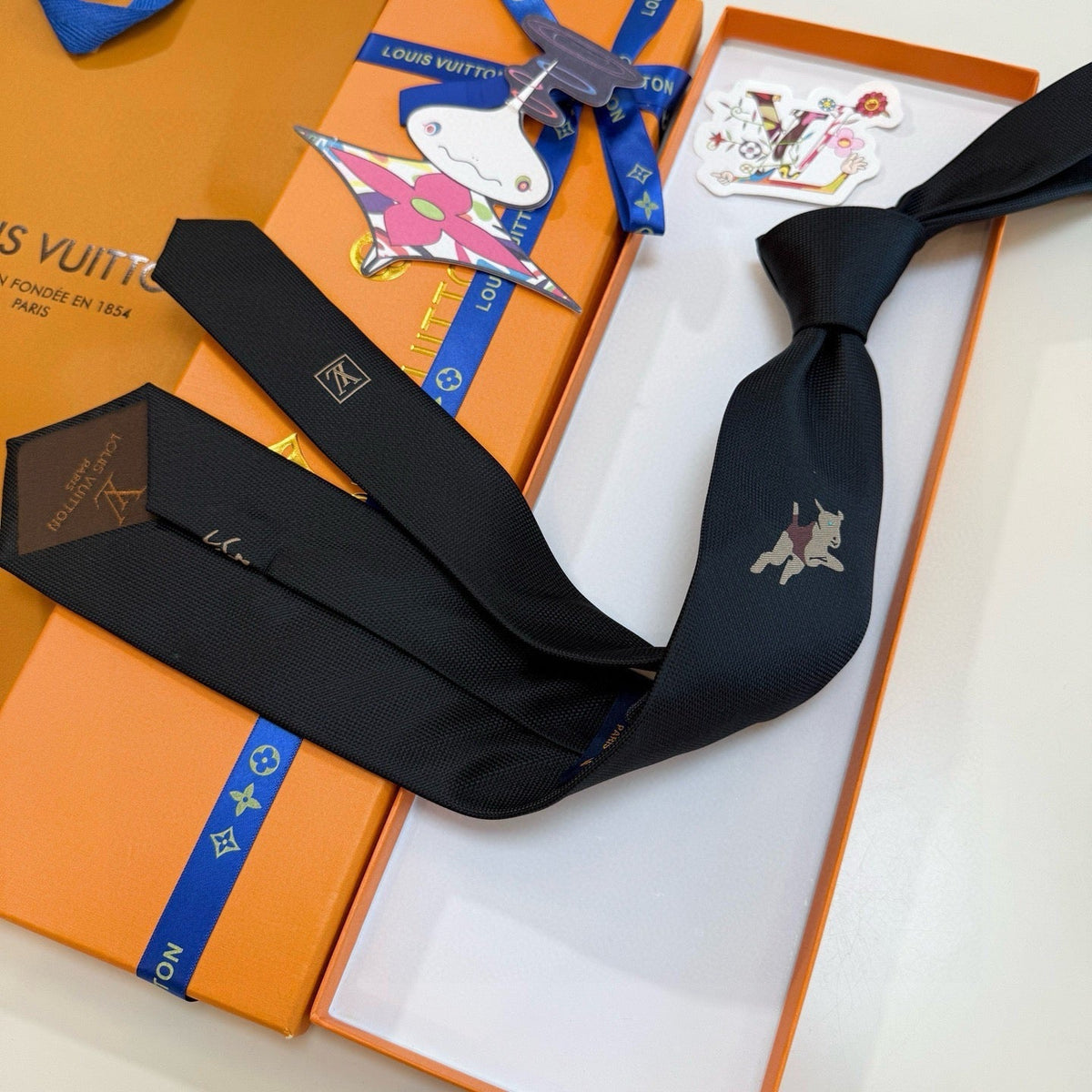 Louis Vuitton Style Men's Embroidered Logo Silk Tie - Detail Image 7