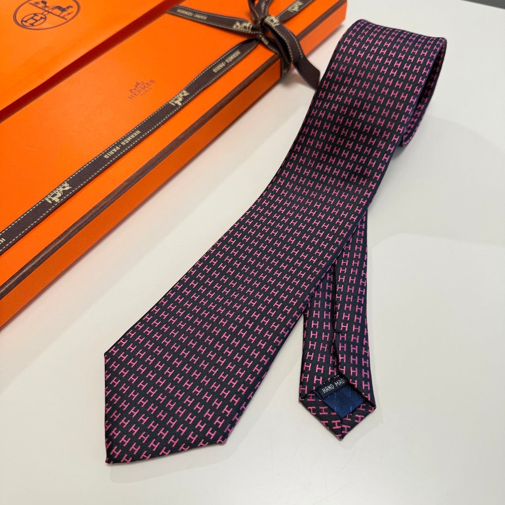 Hermes Style Men's Micro H Jacquard Silk Tie - Detail Image 4