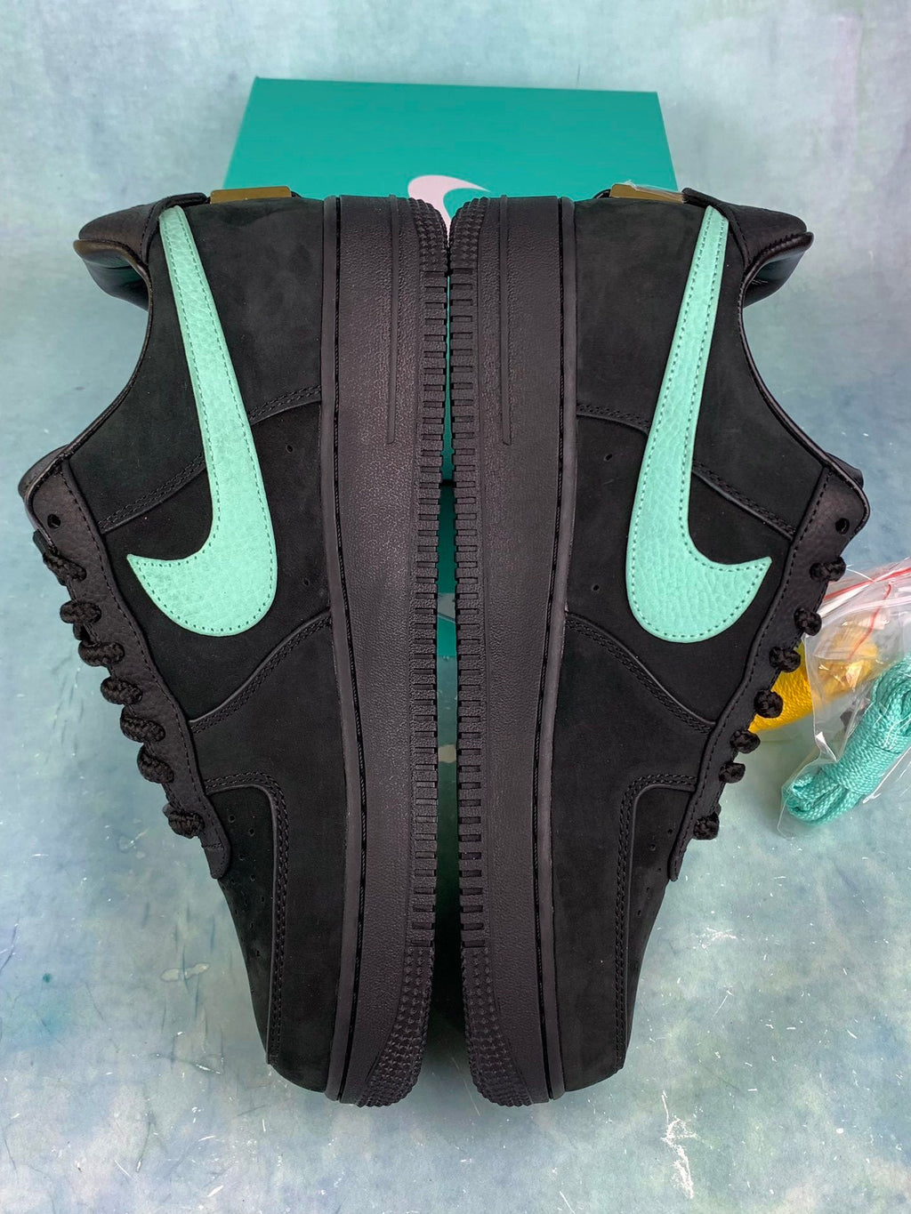 NIKE Air Force 1 Sneakers