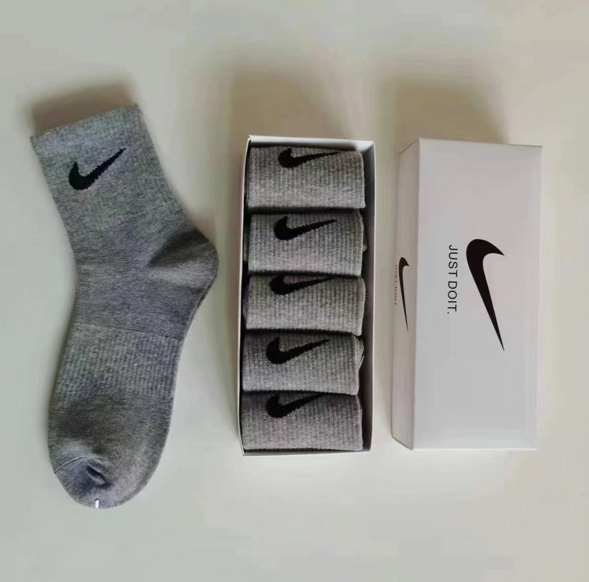 Nike Mid-Cut Socks – 5 Pairs