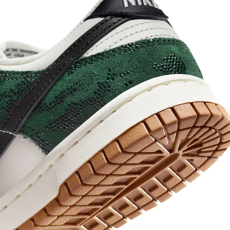 Nike Dunk Retro Low Snakeskin